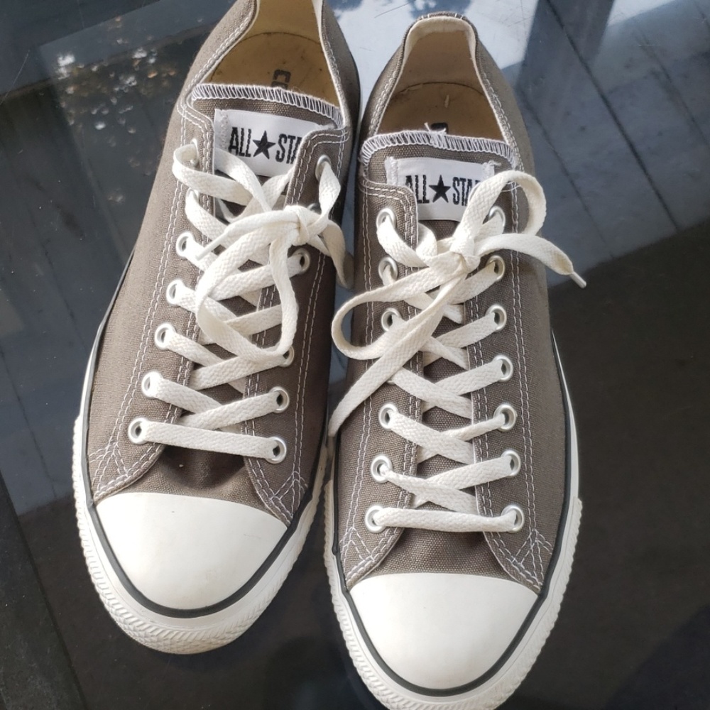 Like new mens converse size 11